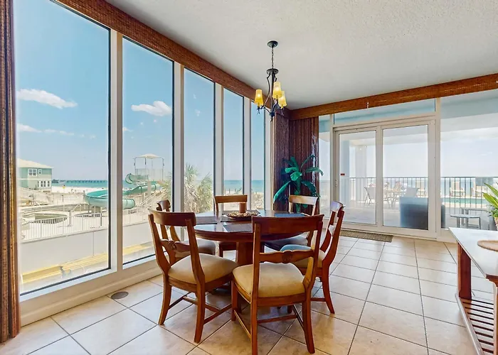 Gulf-front With Shared Outdoor Pool Private Balcony Great Views Ac