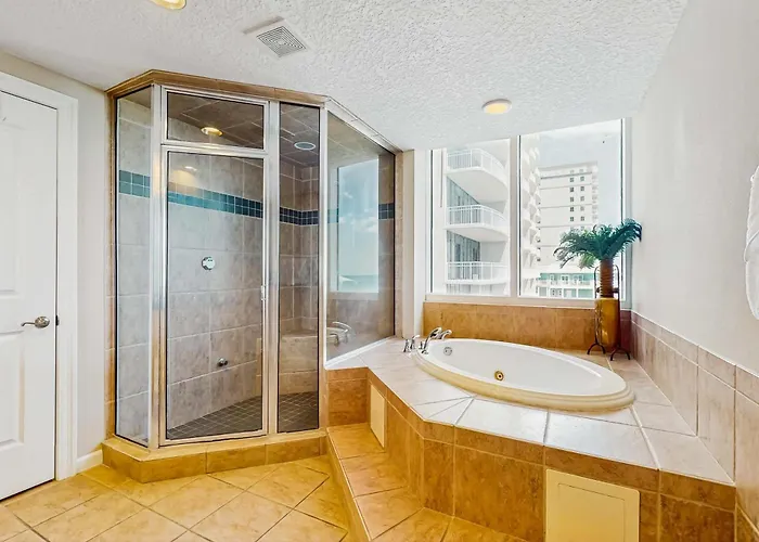 Gulf-front With Shared Outdoor Pool Private Balcony Great Views Ac *