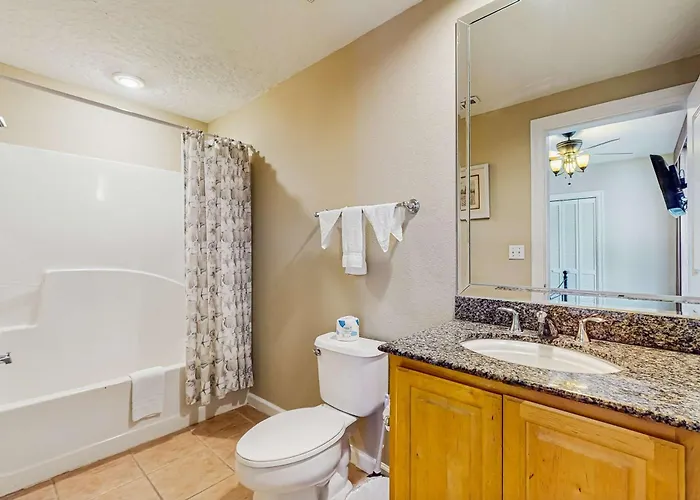 Gulf-front With Shared Outdoor Pool Private Balcony Great Views Ac Gulf Shores