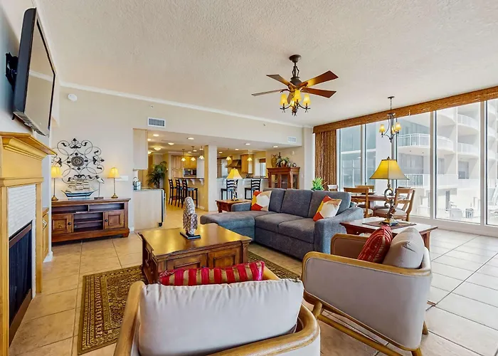 Gulf-front With Shared Outdoor Pool Private Balcony Great Views Ac Holiday home